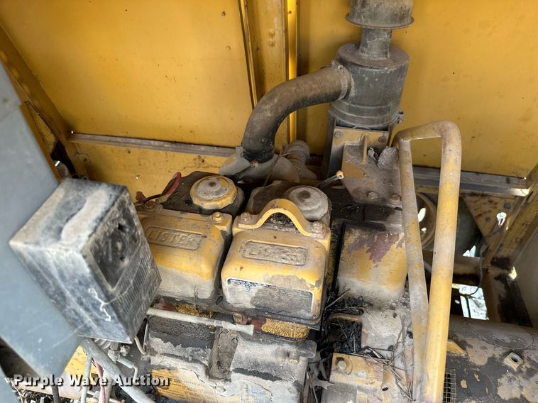 image for item JE9445 (3) Albert Equipment light plants