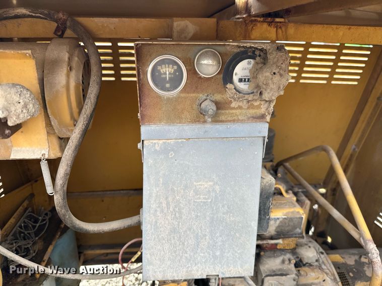 image for item JE9445 (3) Albert Equipment light plants