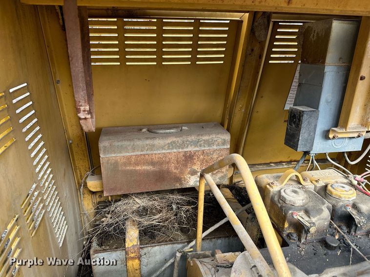 image for item JE9445 (3) Albert Equipment light plants