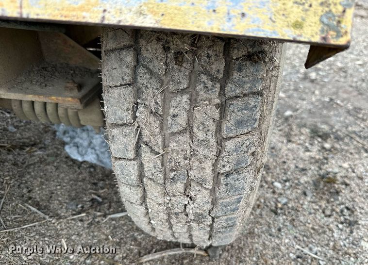 image for item JE9445 (3) Albert Equipment light plants