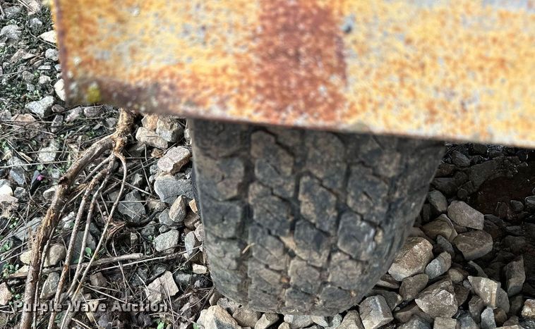 image for item JE9445 (3) Albert Equipment light plants