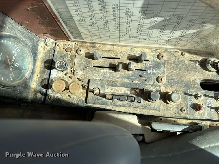 image for item JE9447 1991 Sumitomo LS 118RH  crane