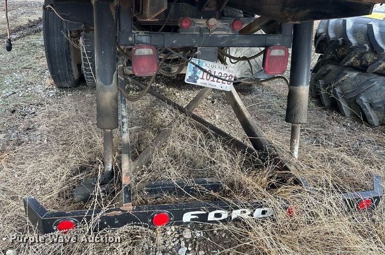 image for item JE9448 1978 Ford  rollback truck