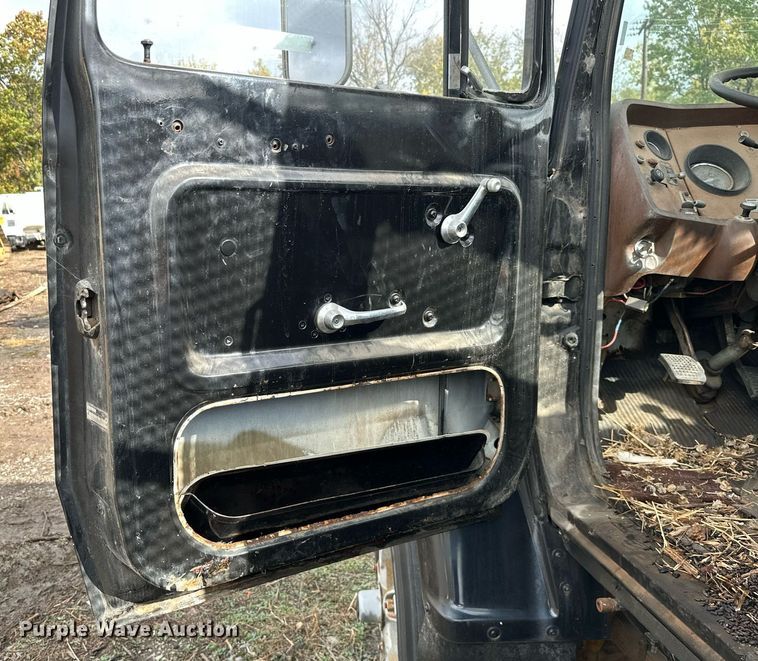 image for item JE9448 1978 Ford  rollback truck