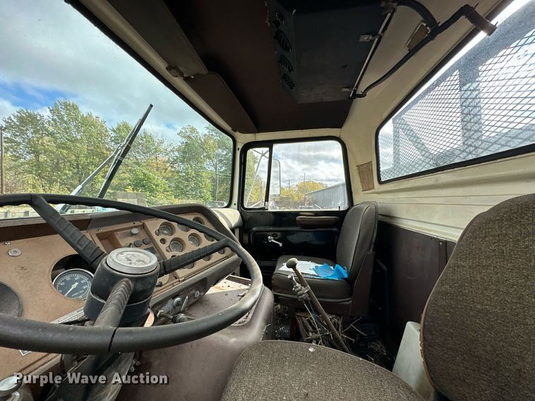 image for item JE9448 1978 Ford  rollback truck