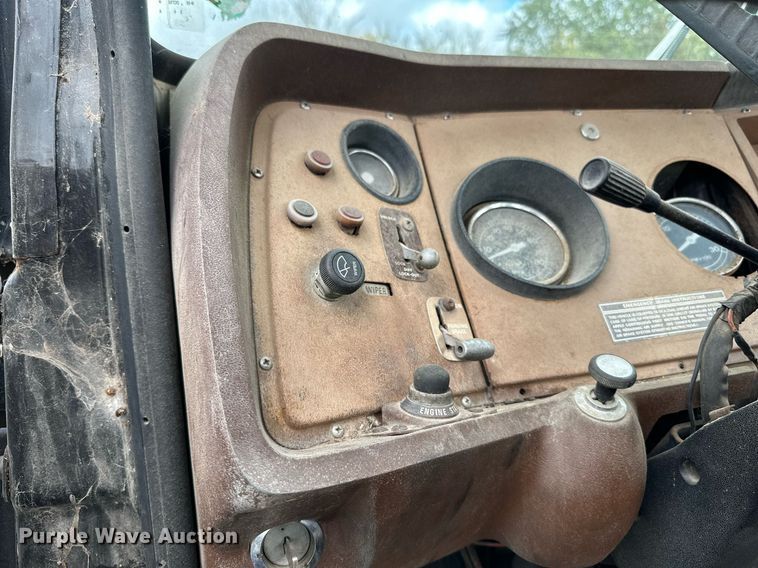 image for item JE9448 1978 Ford  rollback truck