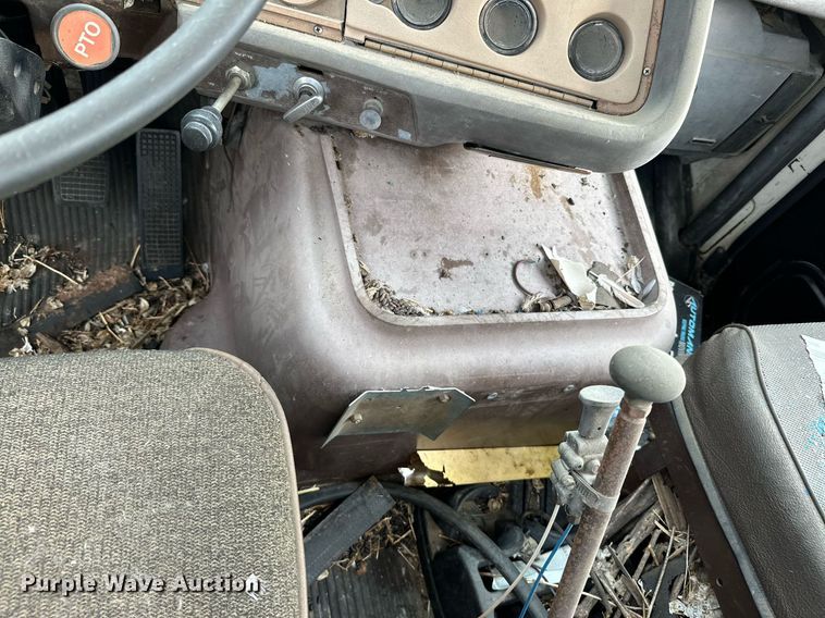 image for item JE9448 1978 Ford  rollback truck