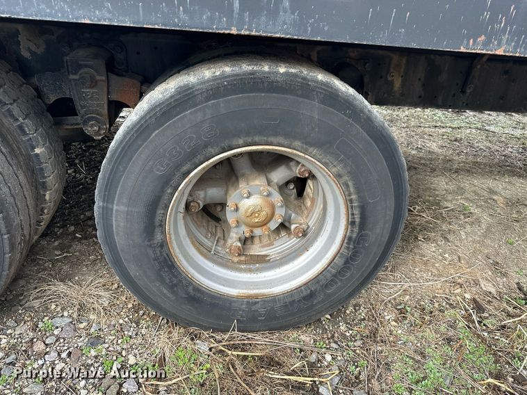 image for item JE9448 1978 Ford  rollback truck