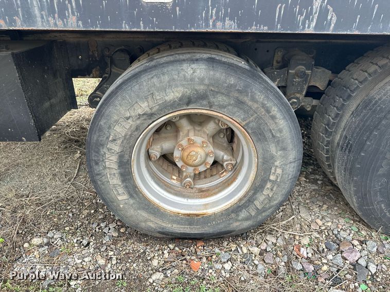 image for item JE9448 1978 Ford  rollback truck