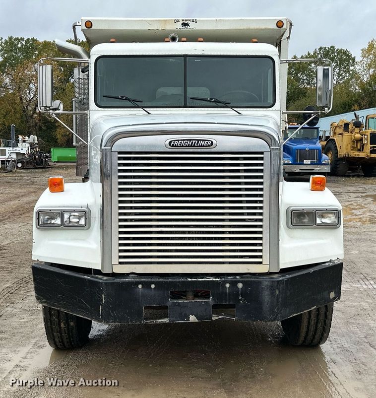 image for item JE9449 1999 Freightliner FLD  dump truck