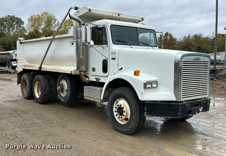 image for item JE9449 1999 Freightliner FLD  dump truck