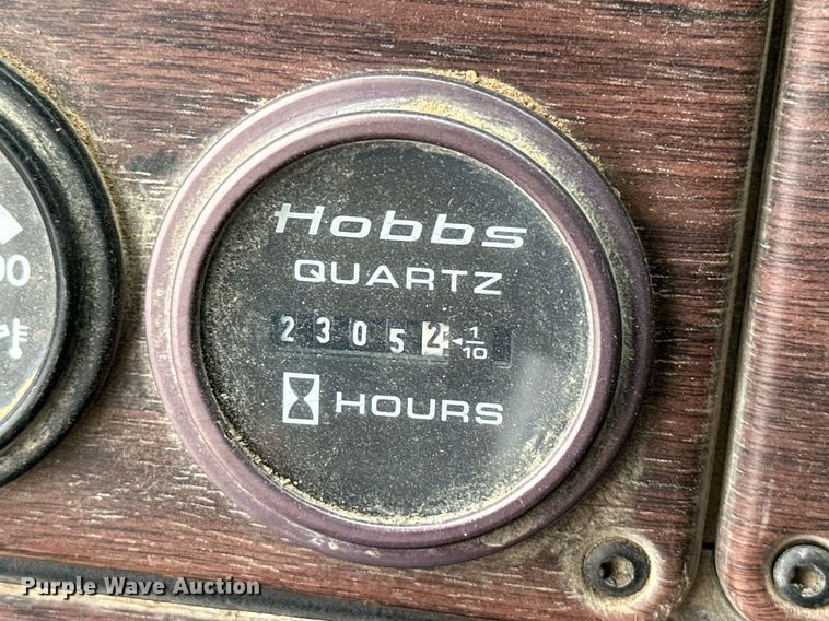 image for item JE9449 1999 Freightliner FLD  dump truck