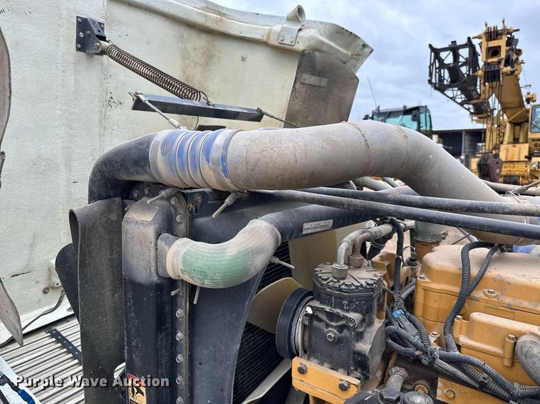 image for item JE9449 1999 Freightliner FLD  dump truck