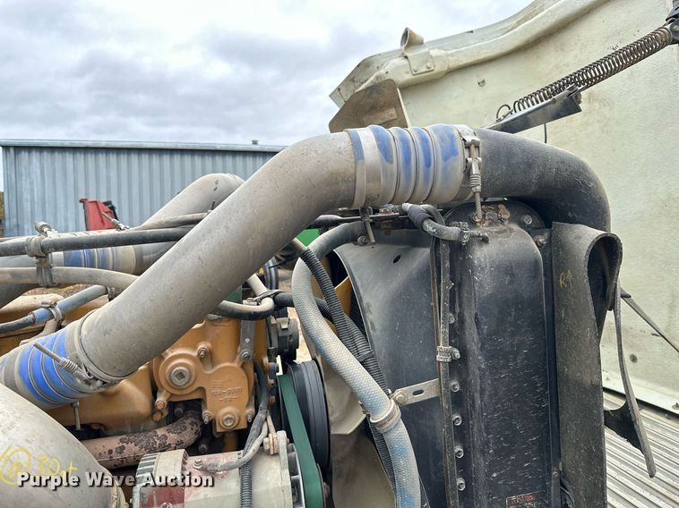 image for item JE9449 1999 Freightliner FLD  dump truck