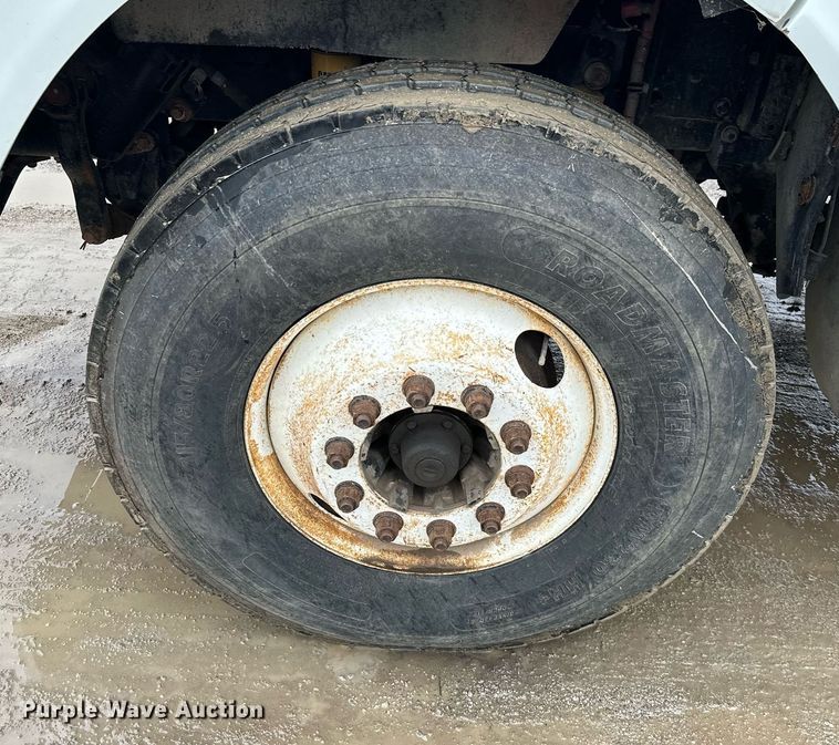 image for item JE9449 1999 Freightliner FLD  dump truck