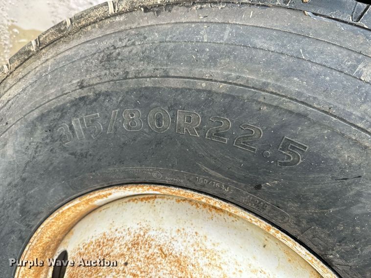 image for item JE9449 1999 Freightliner FLD  dump truck