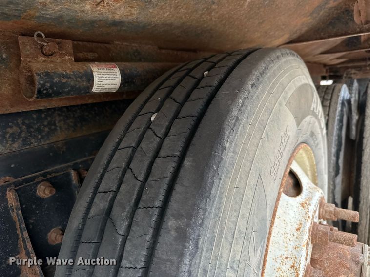 image for item JE9449 1999 Freightliner FLD  dump truck