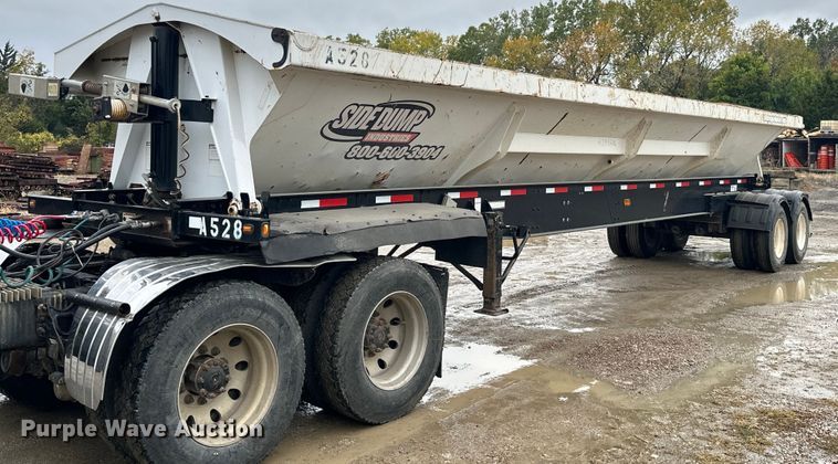 image for item JE9452 2015 Side Dump Industries  side dump trailer
