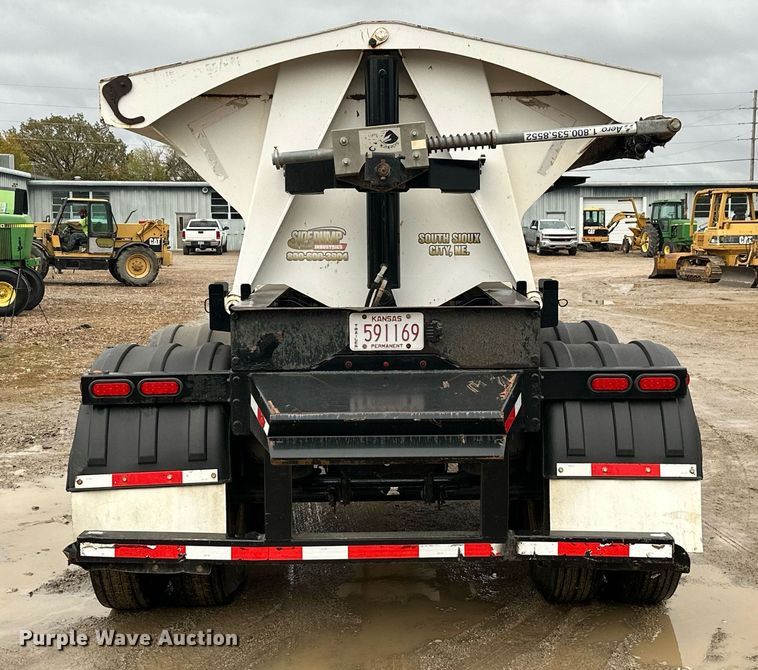 image for item JE9452 2015 Side Dump Industries  side dump trailer