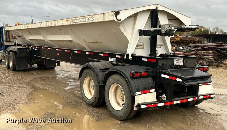 image for item JE9452 2015 Side Dump Industries  side dump trailer