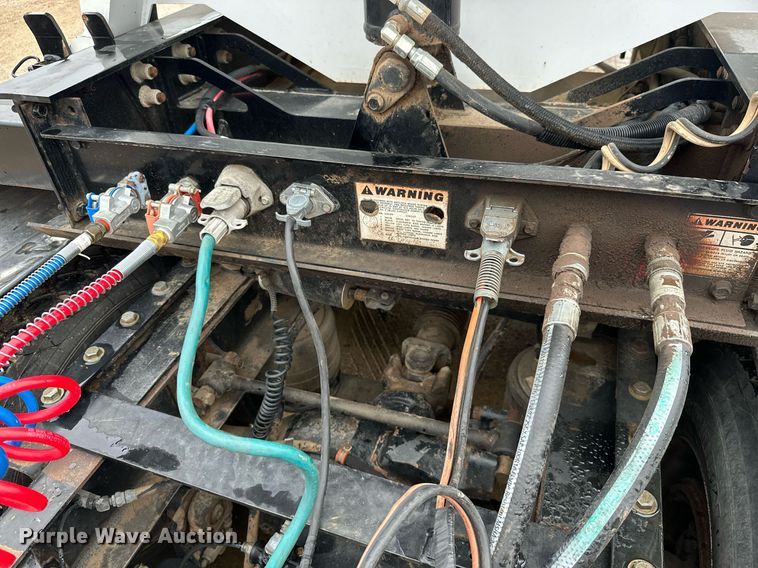 image for item JE9452 2015 Side Dump Industries  side dump trailer