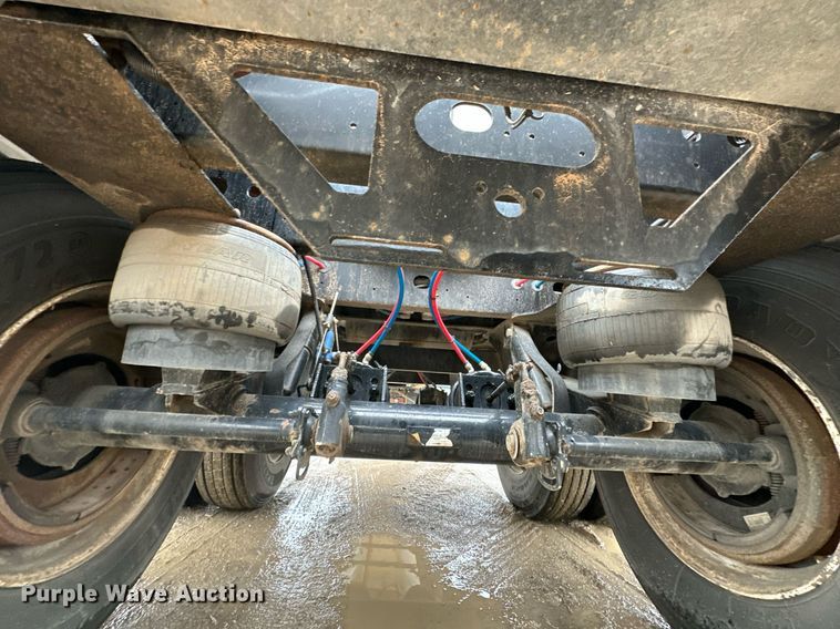 image for item JE9452 2015 Side Dump Industries  side dump trailer