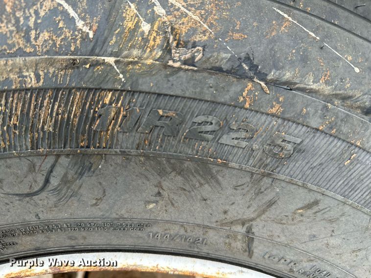 image for item JE9452 2015 Side Dump Industries  side dump trailer