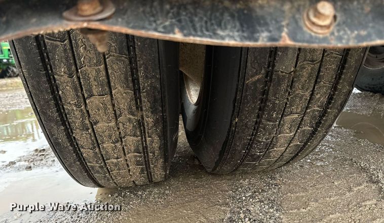 image for item JE9452 2015 Side Dump Industries  side dump trailer