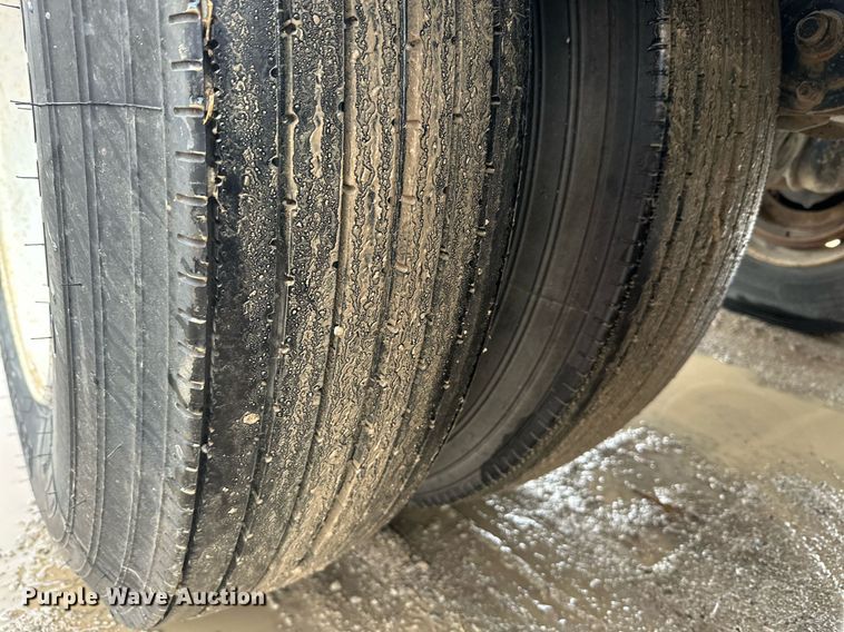 image for item JE9452 2015 Side Dump Industries  side dump trailer