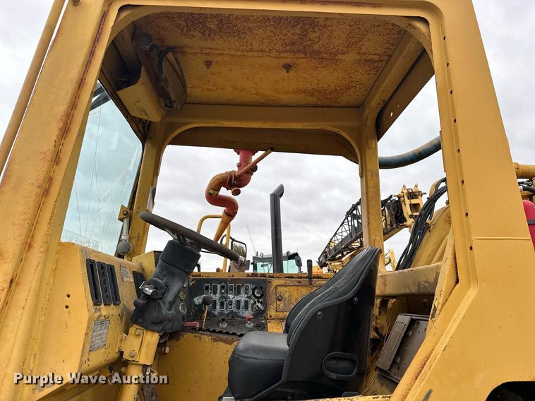 image for item JE9456 1997 Caterpillar 613C  water wagon