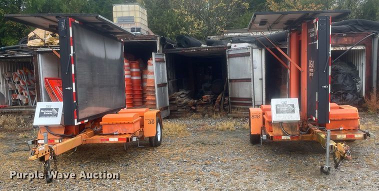 image for item JE9464 (2) National Signal VU Pointe 15429 message board trailers
