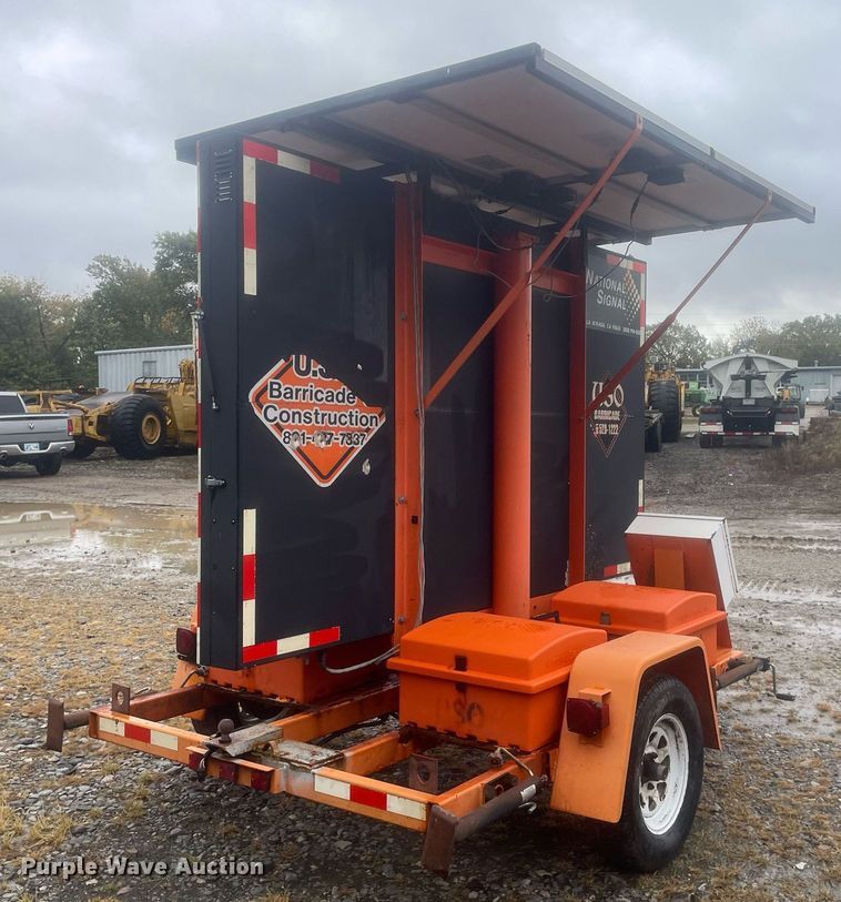 image for item JE9464 (2) National Signal VU Pointe 15429 message board trailers