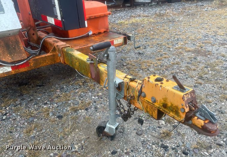 image for item JE9464 (2) National Signal VU Pointe 15429 message board trailers