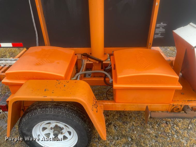 image for item JE9464 (2) National Signal VU Pointe 15429 message board trailers
