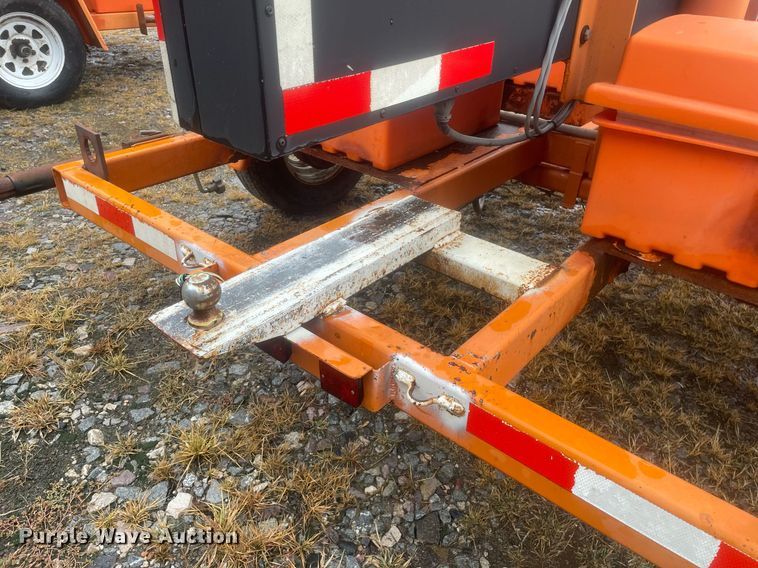 image for item JE9464 (2) National Signal VU Pointe 15429 message board trailers