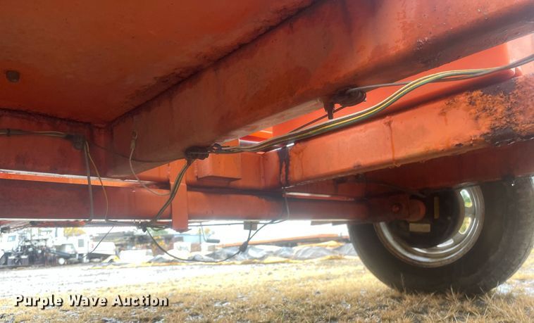 image for item JE9464 (2) National Signal VU Pointe 15429 message board trailers