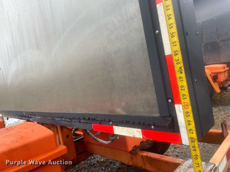 image for item JE9464 (2) National Signal VU Pointe 15429 message board trailers