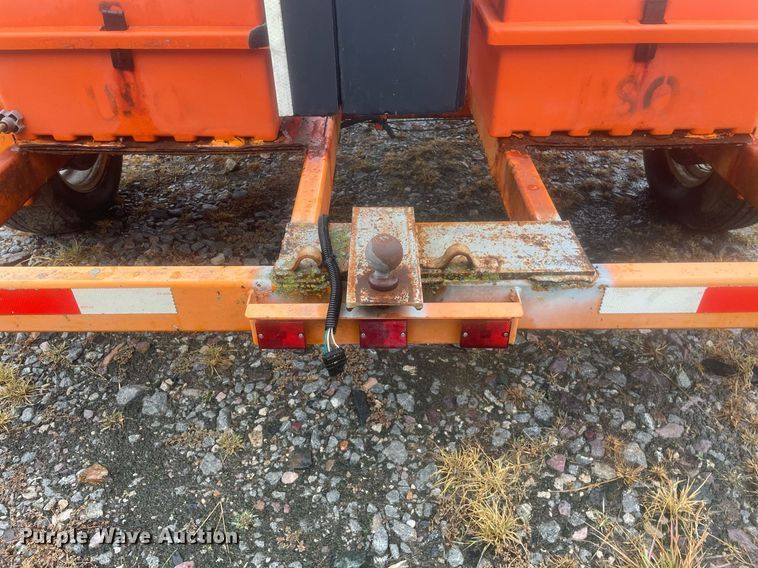 image for item JE9464 (2) National Signal VU Pointe 15429 message board trailers