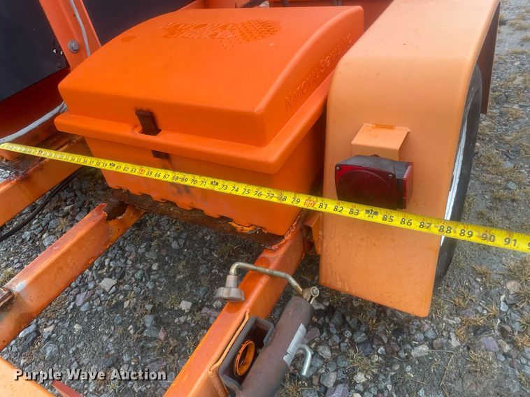 image for item JE9464 (2) National Signal VU Pointe 15429 message board trailers