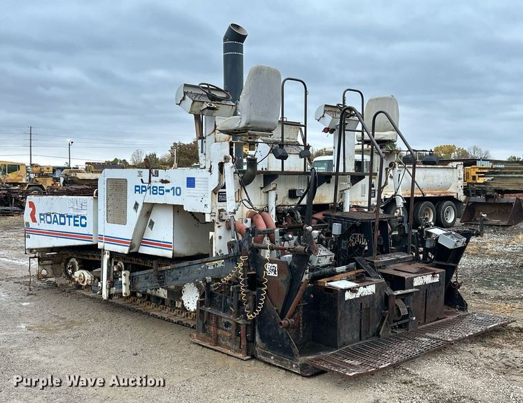 image for item JE9465 1996 Roadtec RP185-10  paver