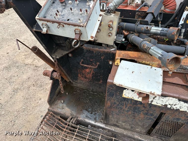 image for item JE9465 1996 Roadtec RP185-10  paver