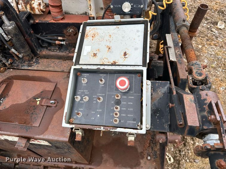 image for item JE9465 1996 Roadtec RP185-10  paver