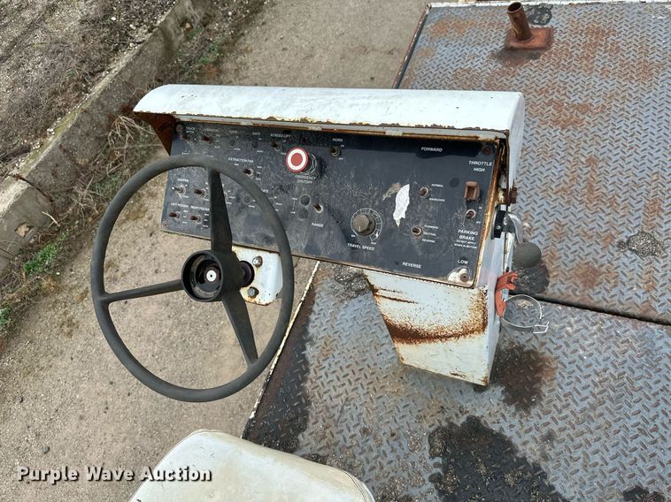 image for item JE9465 1996 Roadtec RP185-10  paver