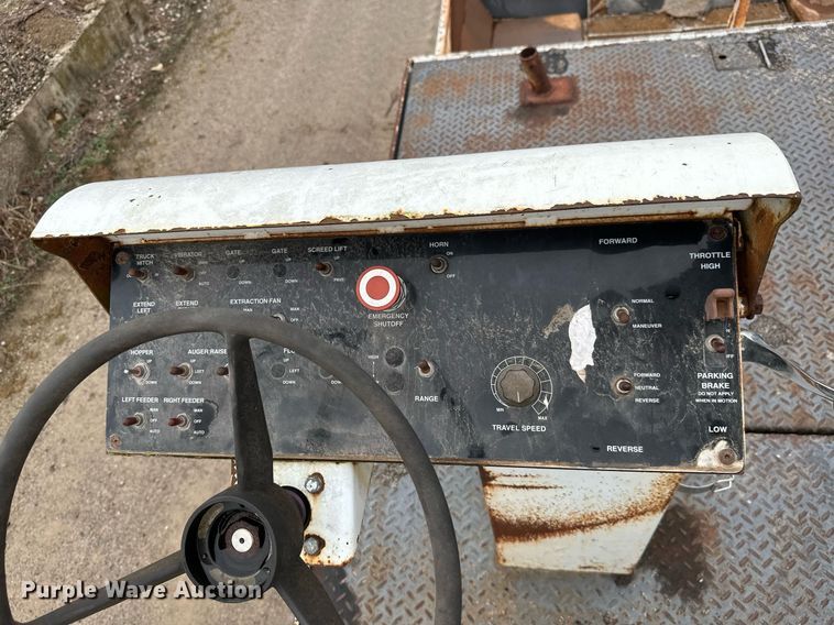 image for item JE9465 1996 Roadtec RP185-10  paver