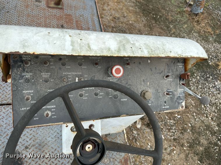 image for item JE9465 1996 Roadtec RP185-10  paver