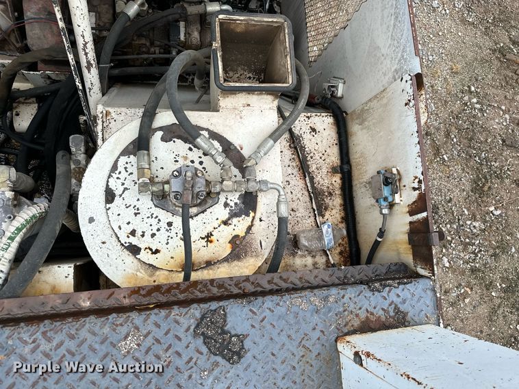 image for item JE9465 1996 Roadtec RP185-10  paver