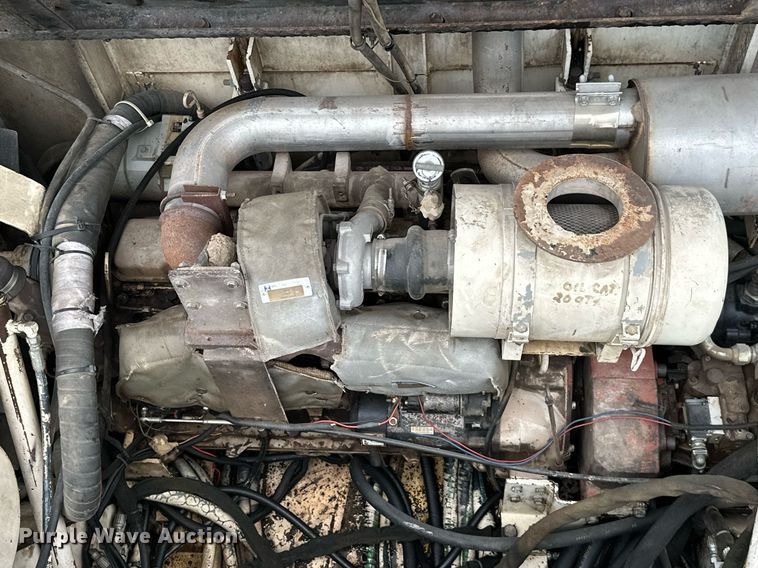 image for item JE9465 1996 Roadtec RP185-10  paver