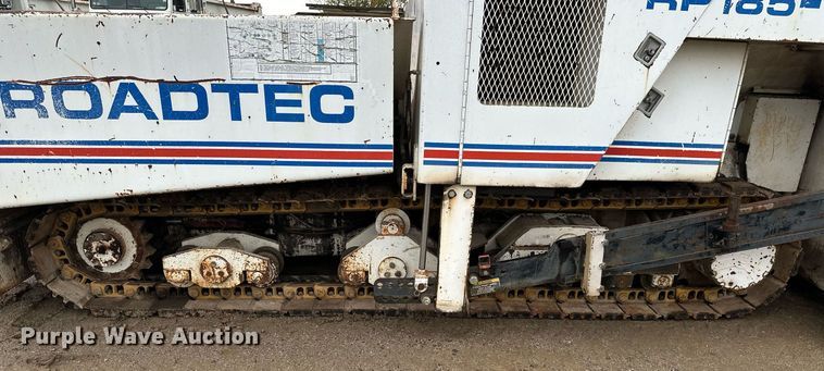 image for item JE9465 1996 Roadtec RP185-10  paver