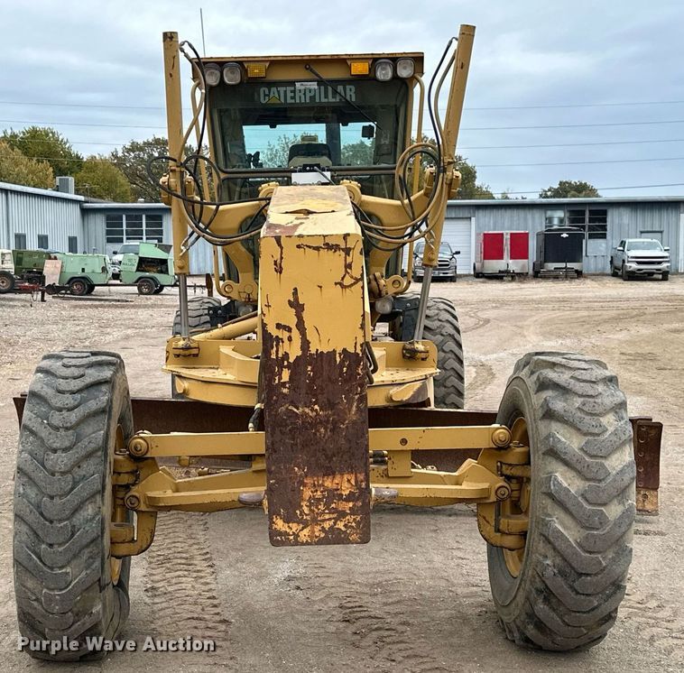 image for item JE9467 2004 Caterpillar 140H  motor grader