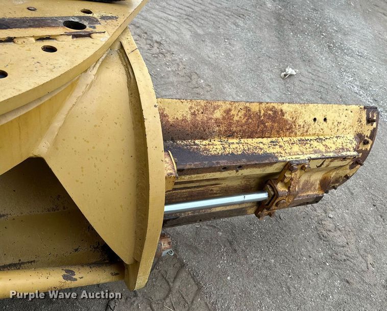 image for item JE9467 2004 Caterpillar 140H  motor grader